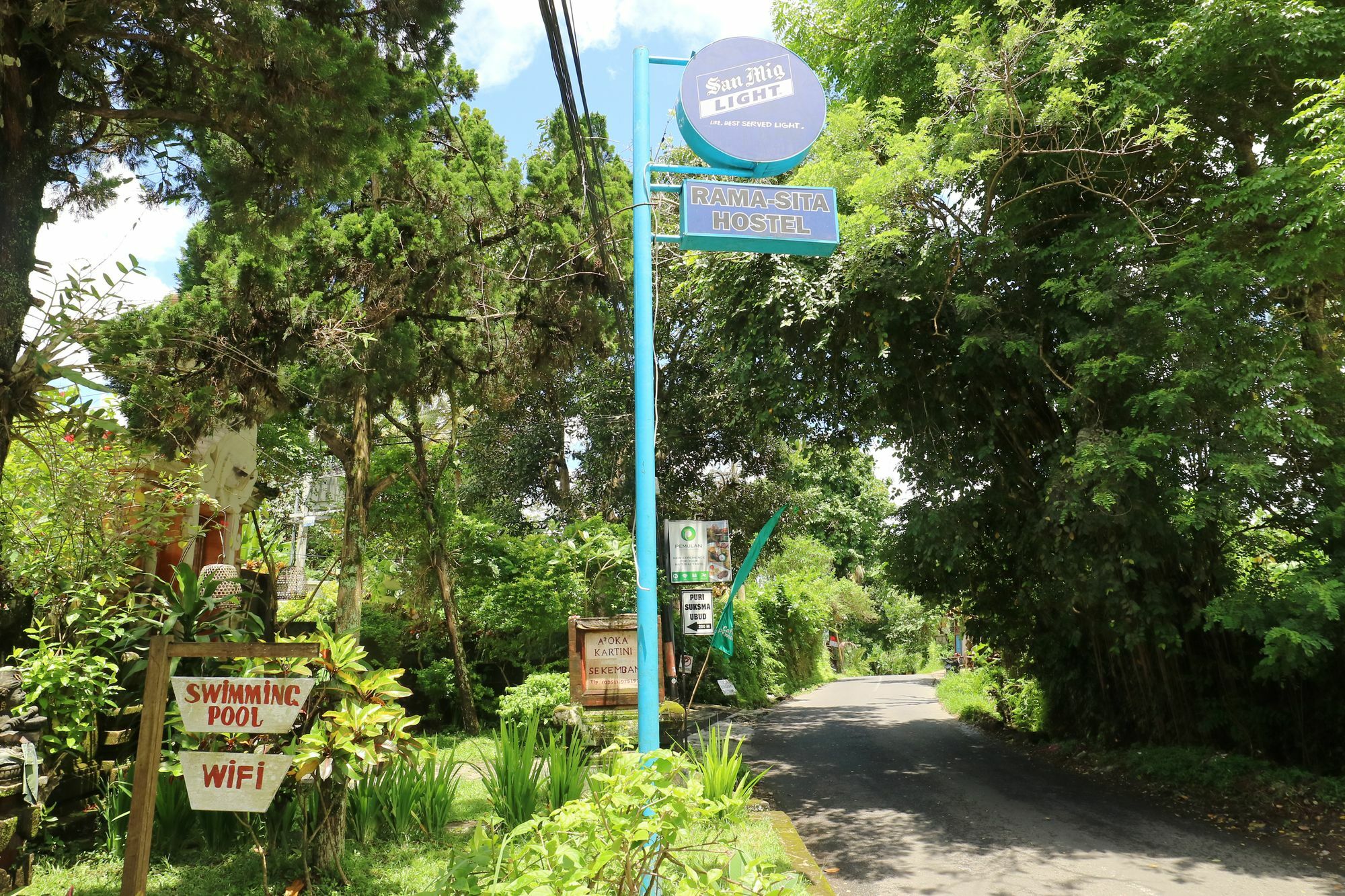 Ubud Kartini Hostel ภายนอก รูปภาพ